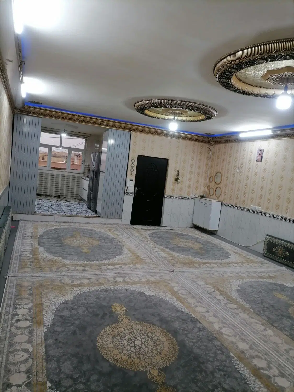 یک واحدخانه ۹۰متری