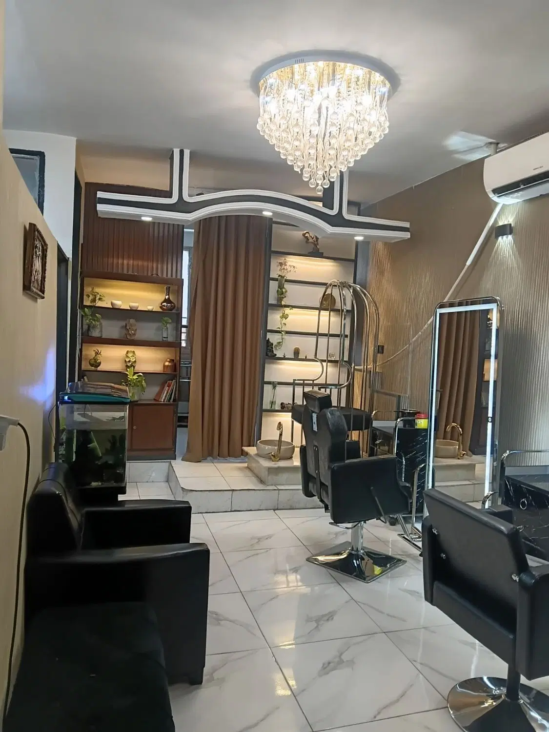 واحداداری تجاری دونبش بحرخیابان اصلی