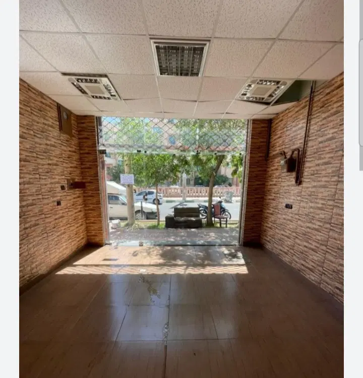 مغازه تجاری بر اصلی
