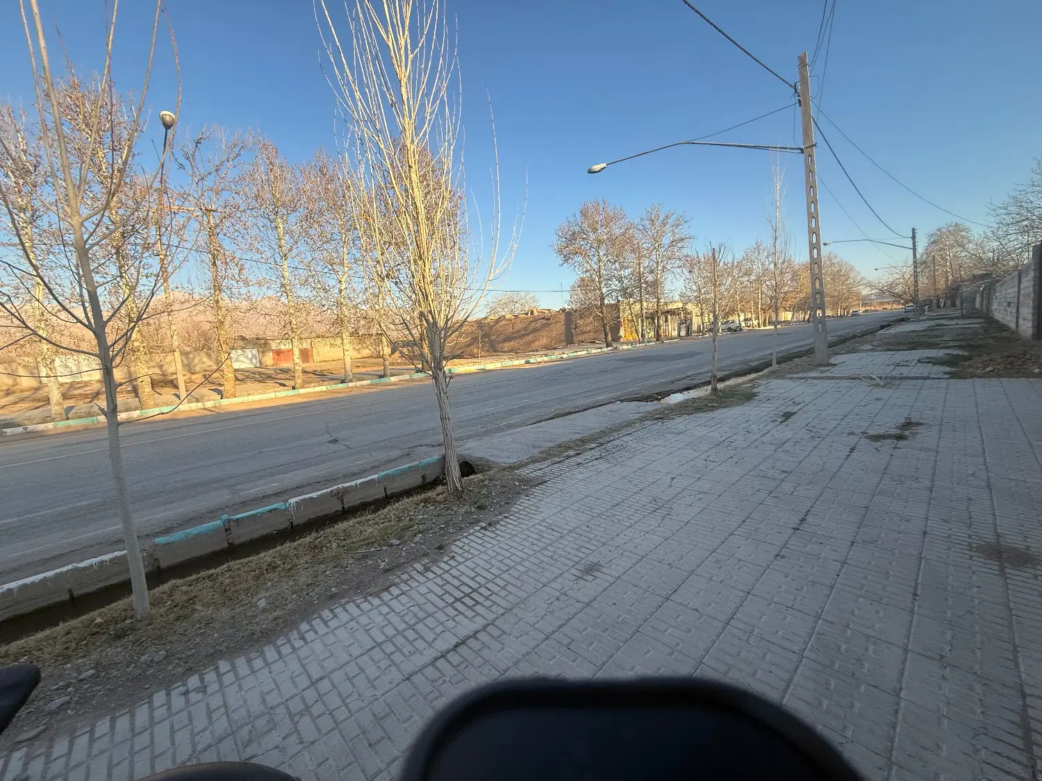 زمین لب خیابان امام ویلایی تجاری