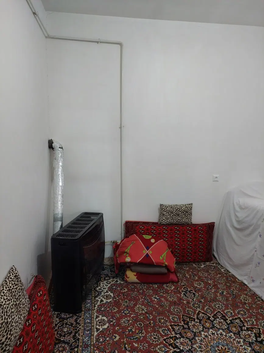 خانه ویلای در خرمدره (قلعه حسینیه)