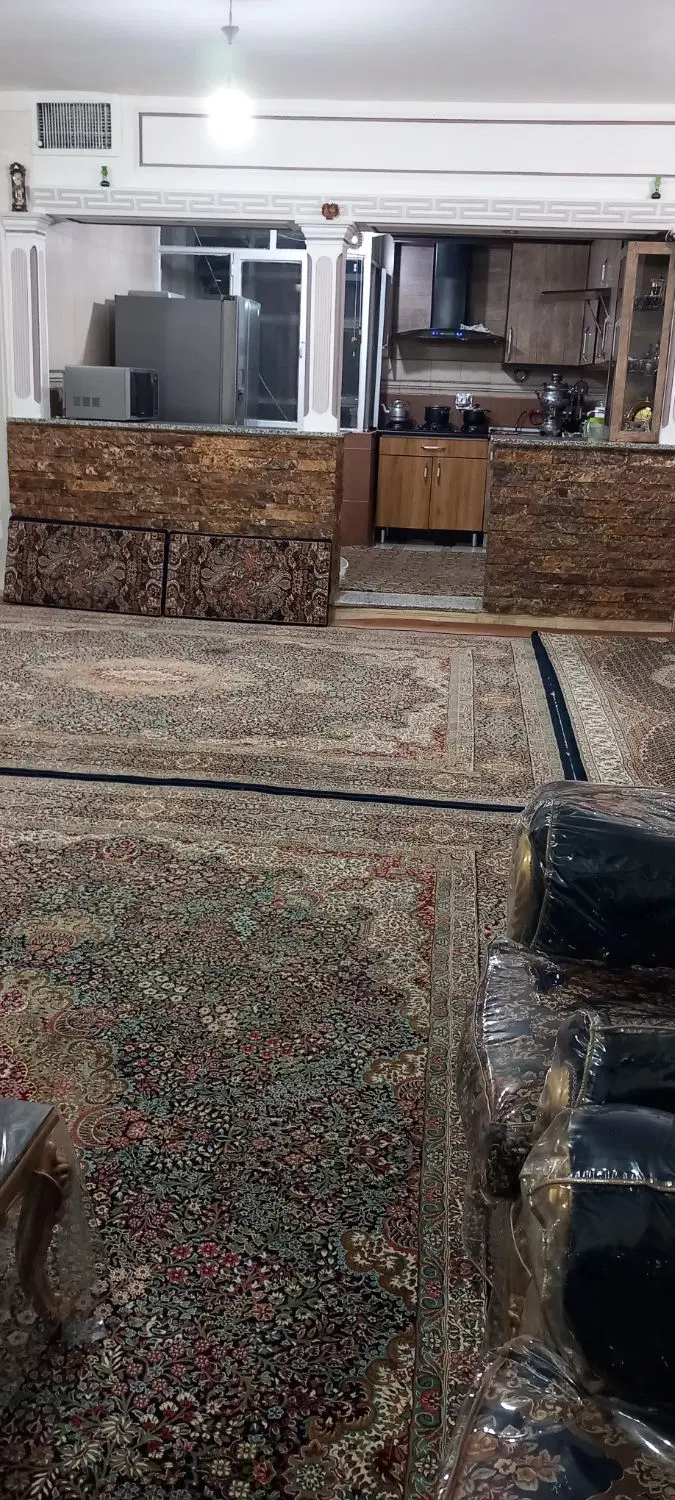 خانه ویلایی ۲۰۰ متر زیز بنا ۱۱۰