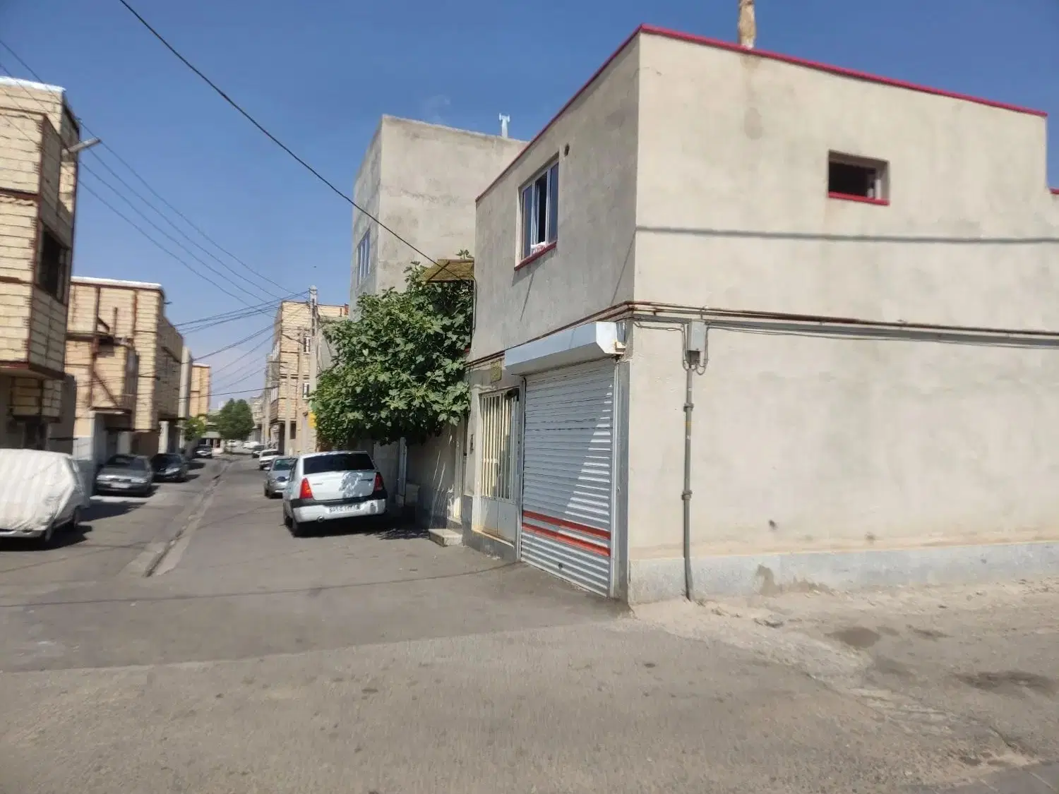 حیاط یا خانه ۱۰۲مترآناخاتون فروردین۴