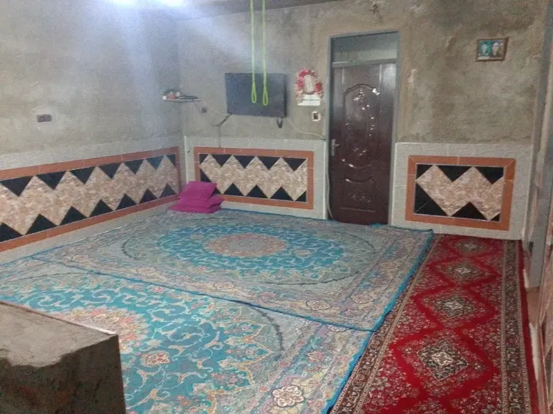 فروش منزل در اسماعیل آباد همراه با دوباب مغازه