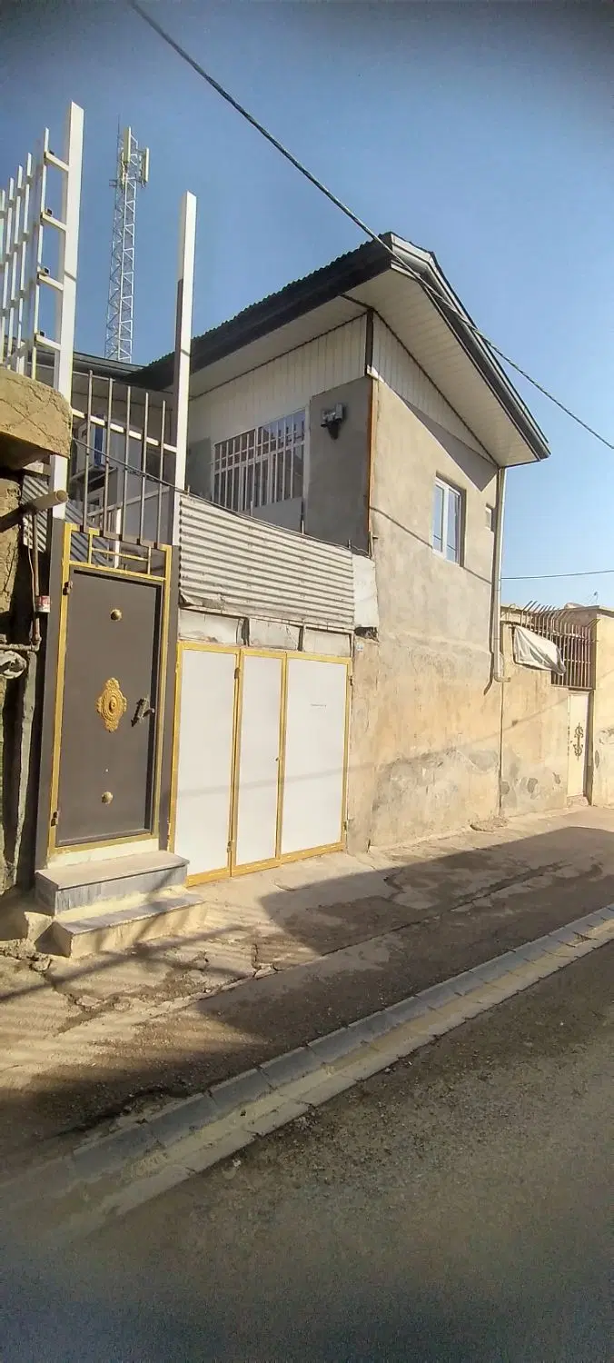 خانه دوطبقه کوچه۱۸