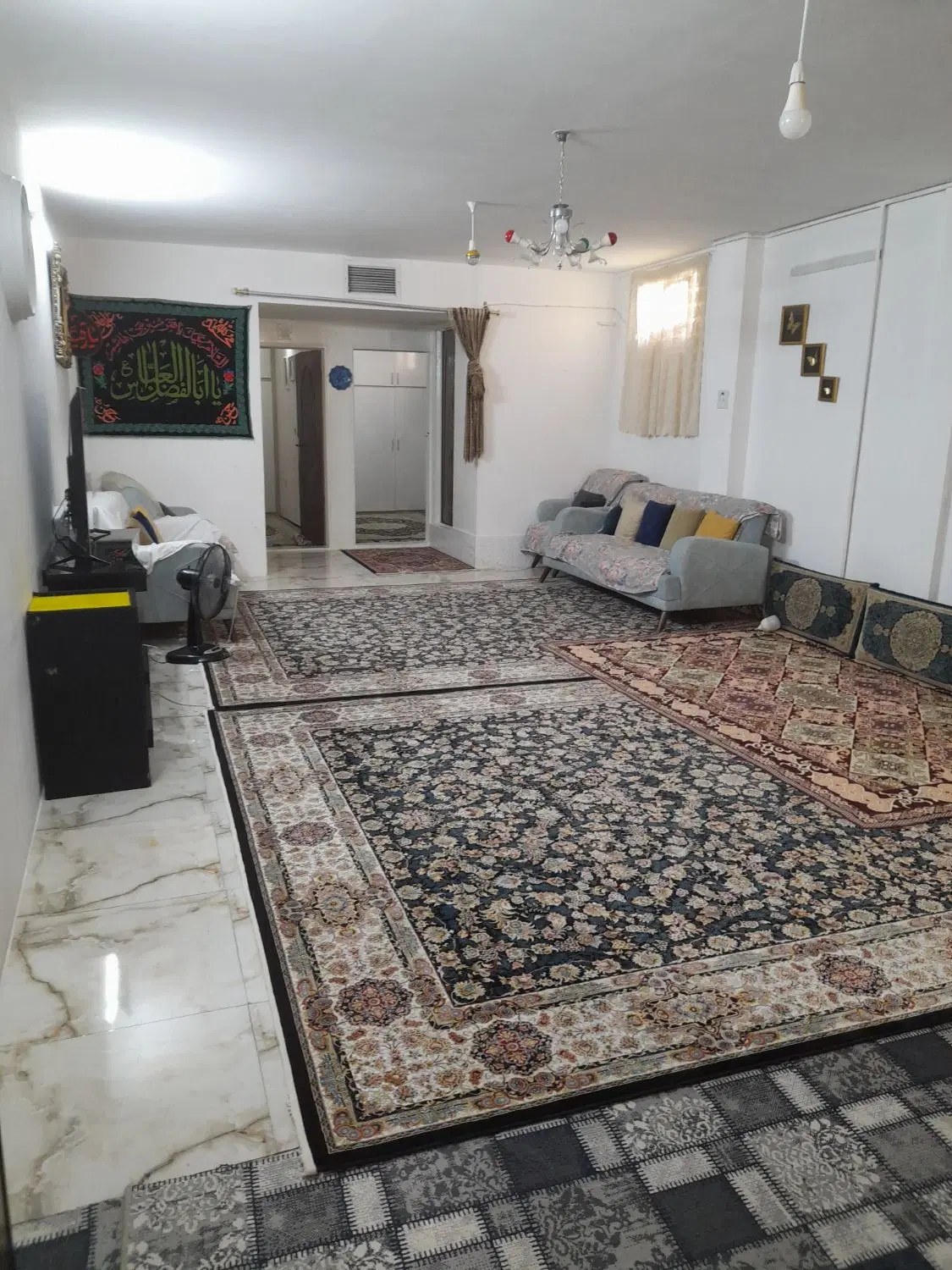 آپارتمان ۱۰۵ متری حاشیه زارع ۱۲ و۱۴