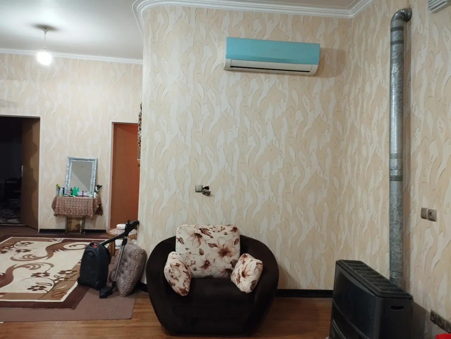 منزل فروشی دو طبقه.بلوار مدرس.اکرمیه