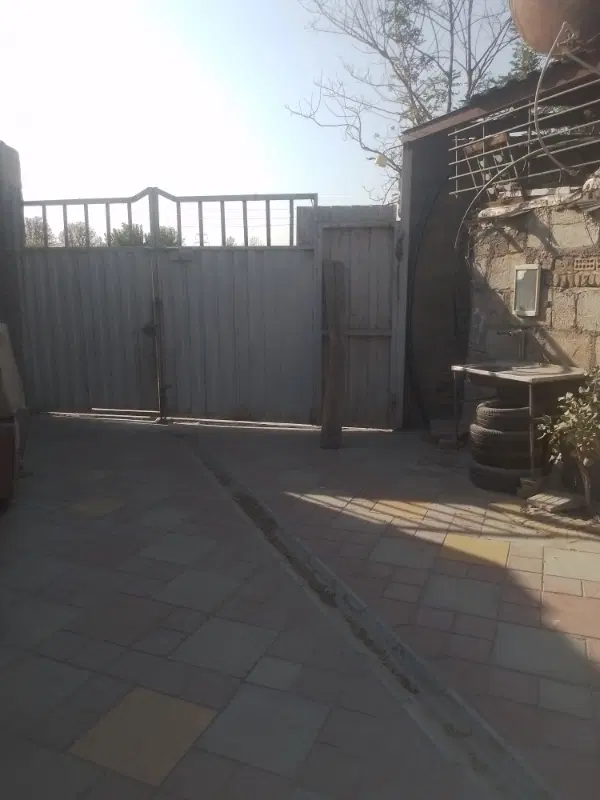 ۷۰۰متر سالن و محوطه