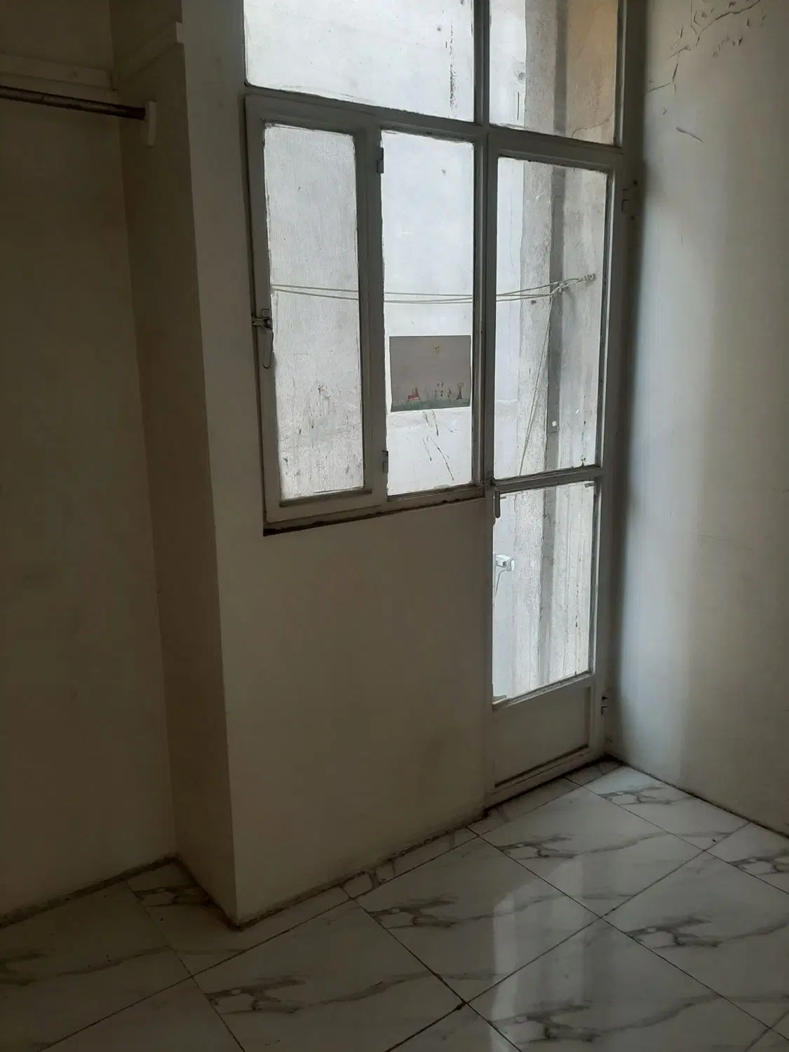 قصرالدشت ۶۰ متر ط دوم با انباری