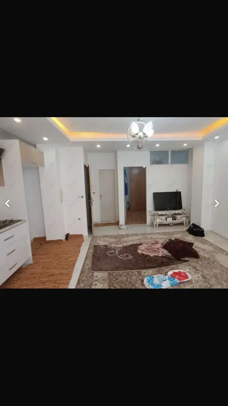 55متر طبقه اول فوورری مالک هستم