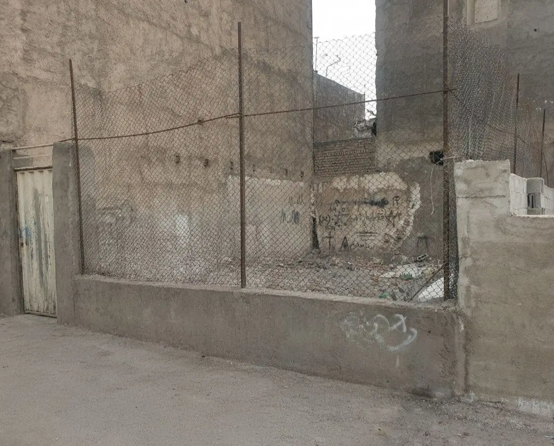 زمین ۷۲ متری سنددار