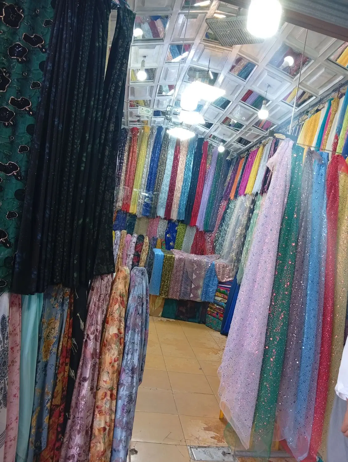 واگذاری مغازه پارچه فروشی