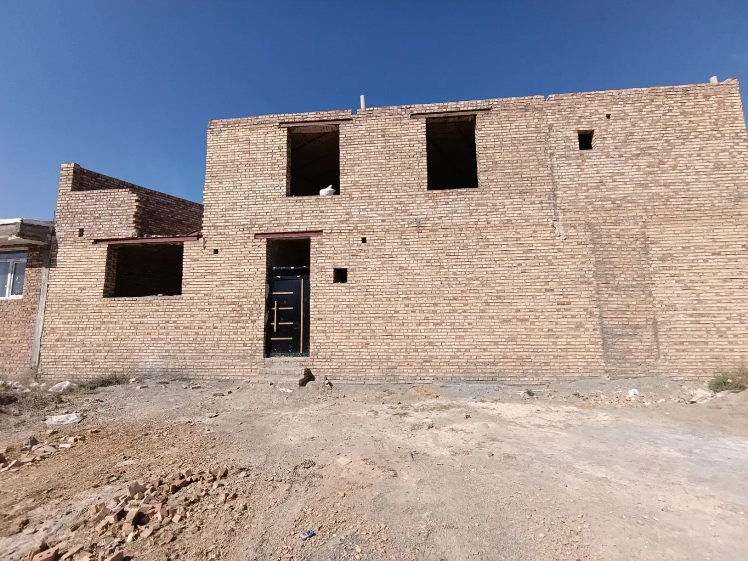 منزل نیمه کاره مغانجوق