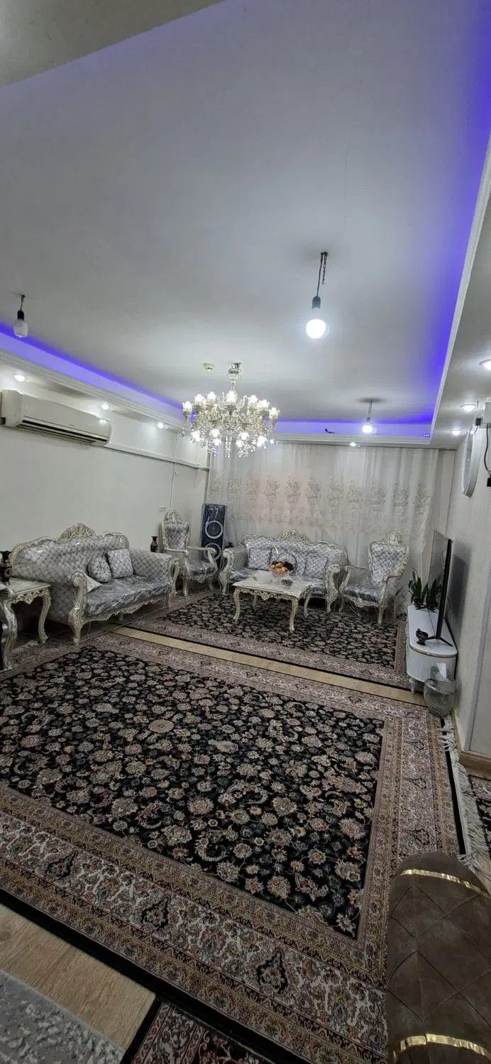 فروش اپارتمان طبقه ۴ روبه جلو