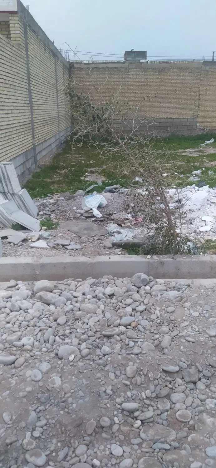 زمین‌درجاده‌موربرنجی‌واطراف‌سیامنصور‌هستم