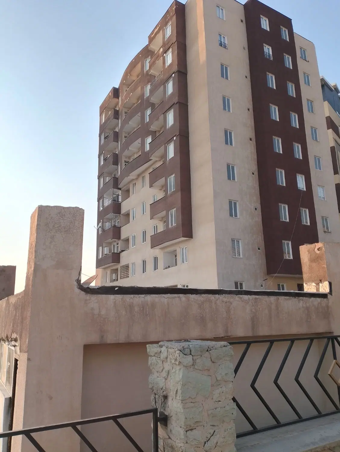 ۸۵ متر آپارتمان دو خوابه