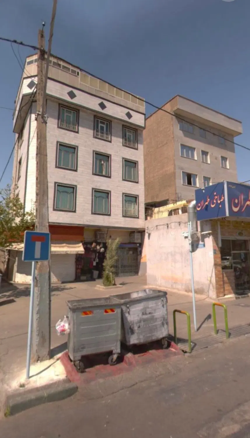 ۲۳متر تجاری عرض ۳ بر اصلی نظام‌آباد
