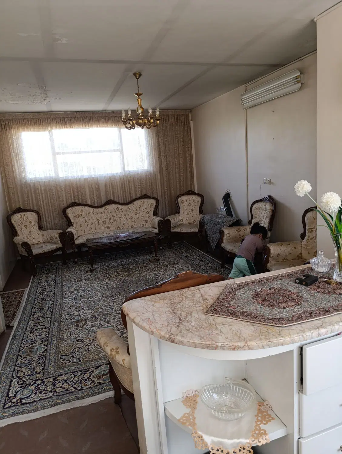 یه واحد آپارتمان 90 متری طبقه دوم تک واحدی