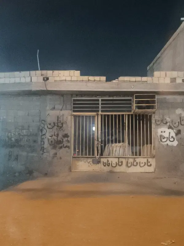 فروش 2 دهنه مغازه تجاری ۴۶ متر  سند تک برگ