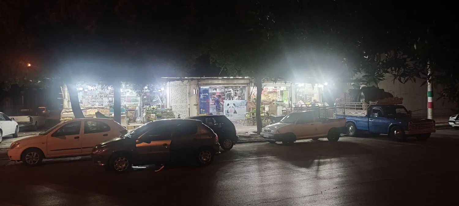 مغازه چهارراه کشتیرانی با ۱۷ متر بر سه بر