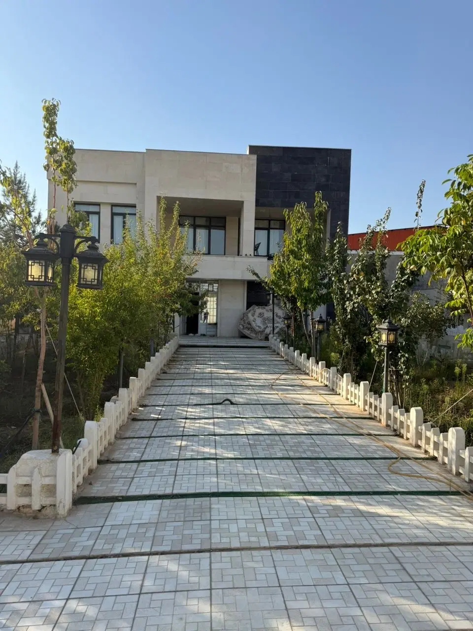 باغ ویلا جاده سنندج