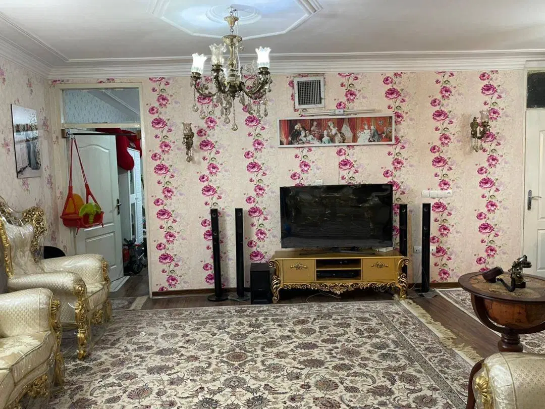 فروش خانه ی80متری سند دار