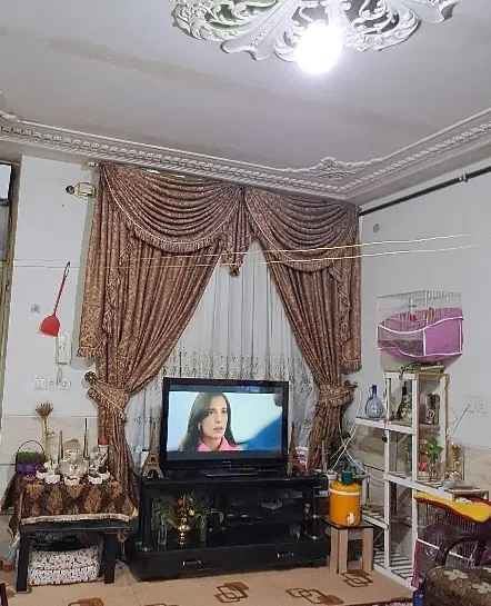 فروش منزل حیاط دار یک خوابه