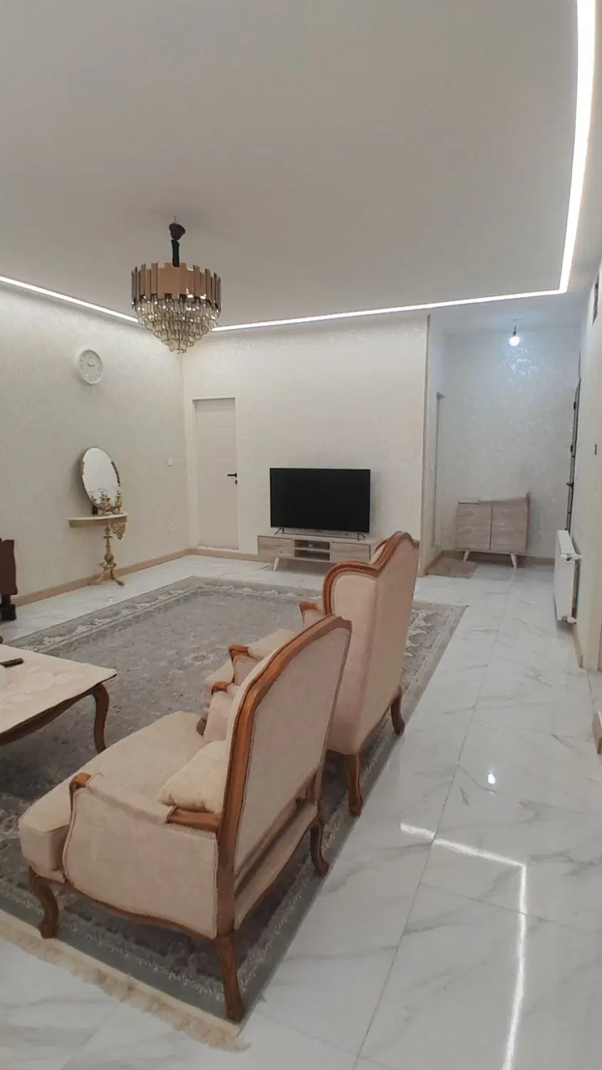 خانه و آپارتمان