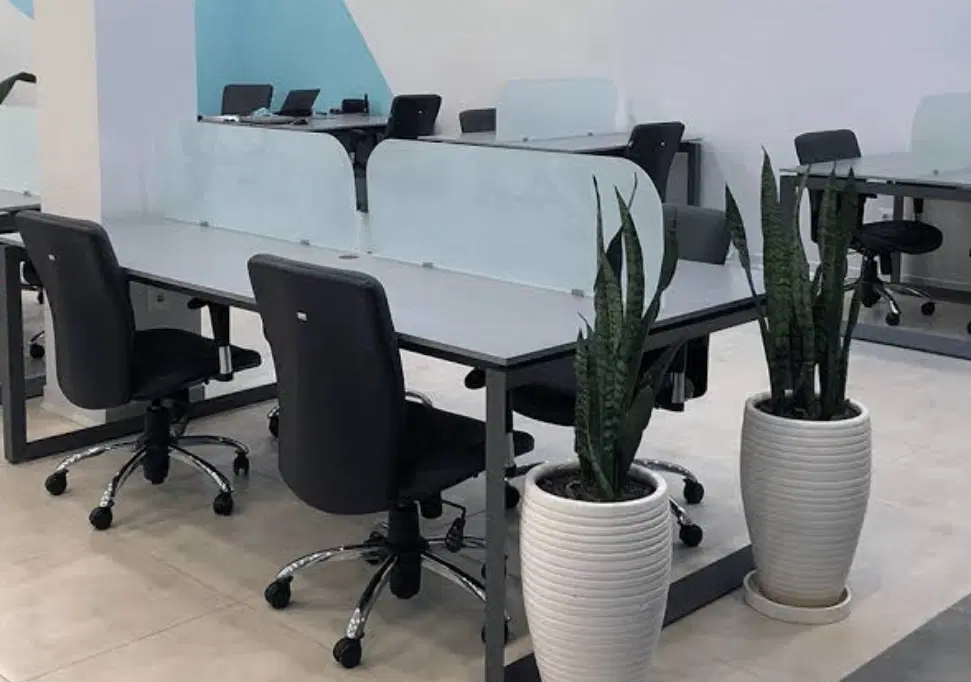 اتاق کار برای شغلهای مهندسی و‌مشاوره