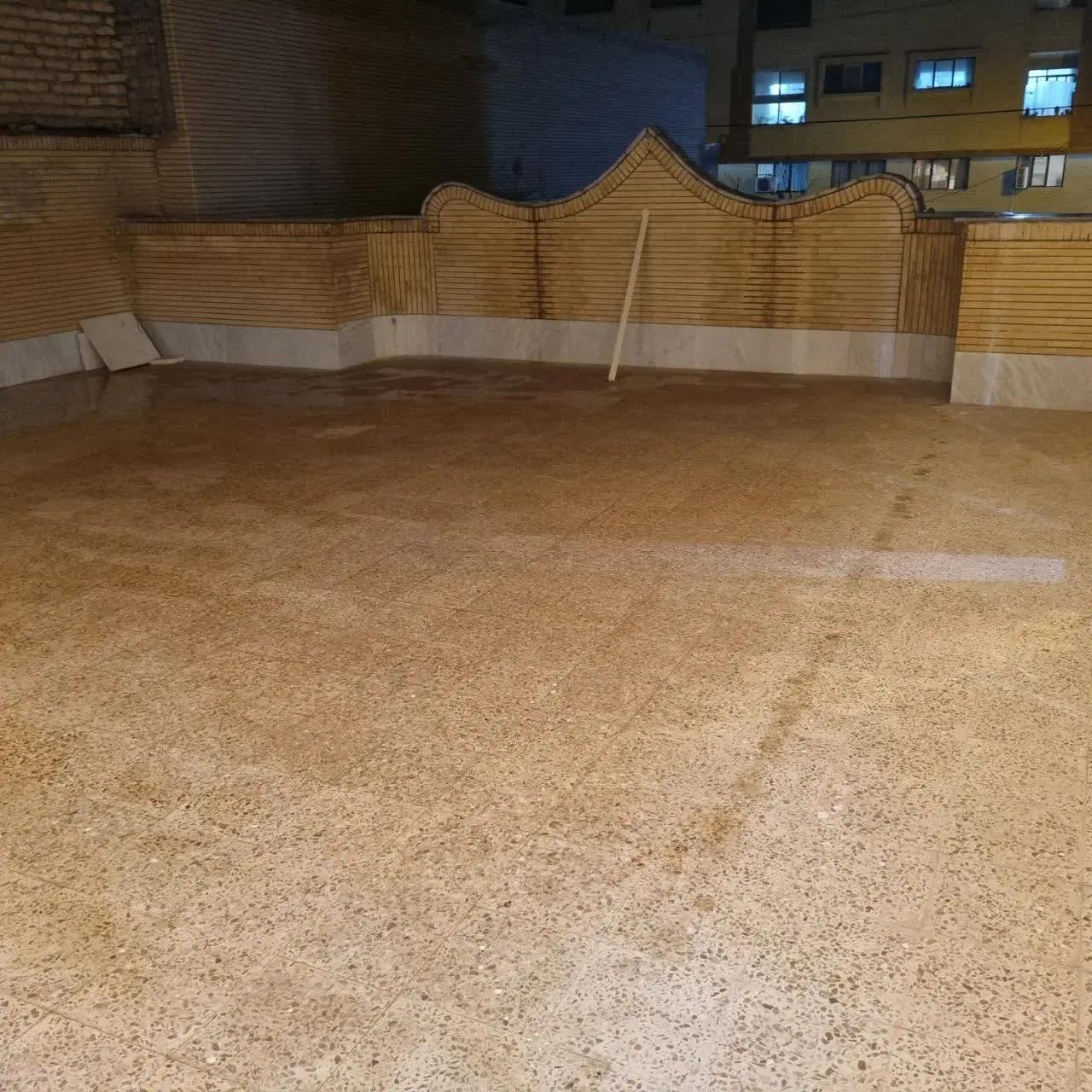 آپارتمان ۱۷۰متری با بهار خواب بزرگ در خیابان ارشاد