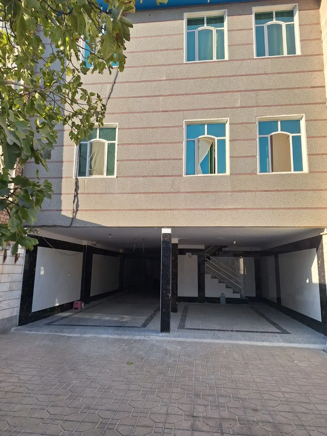 فروش ساختمان ۴واحدی