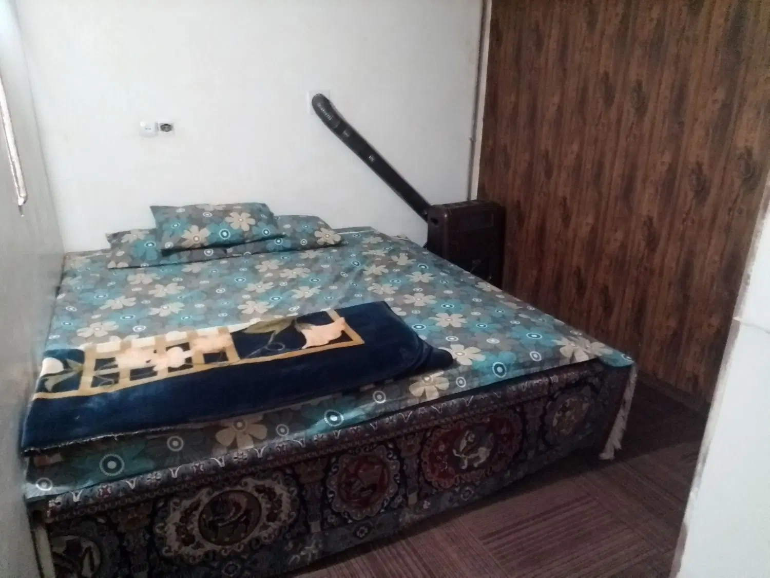 سوییت تمیز تراس دار و دارای پارکینگ خصوص حمام مستر