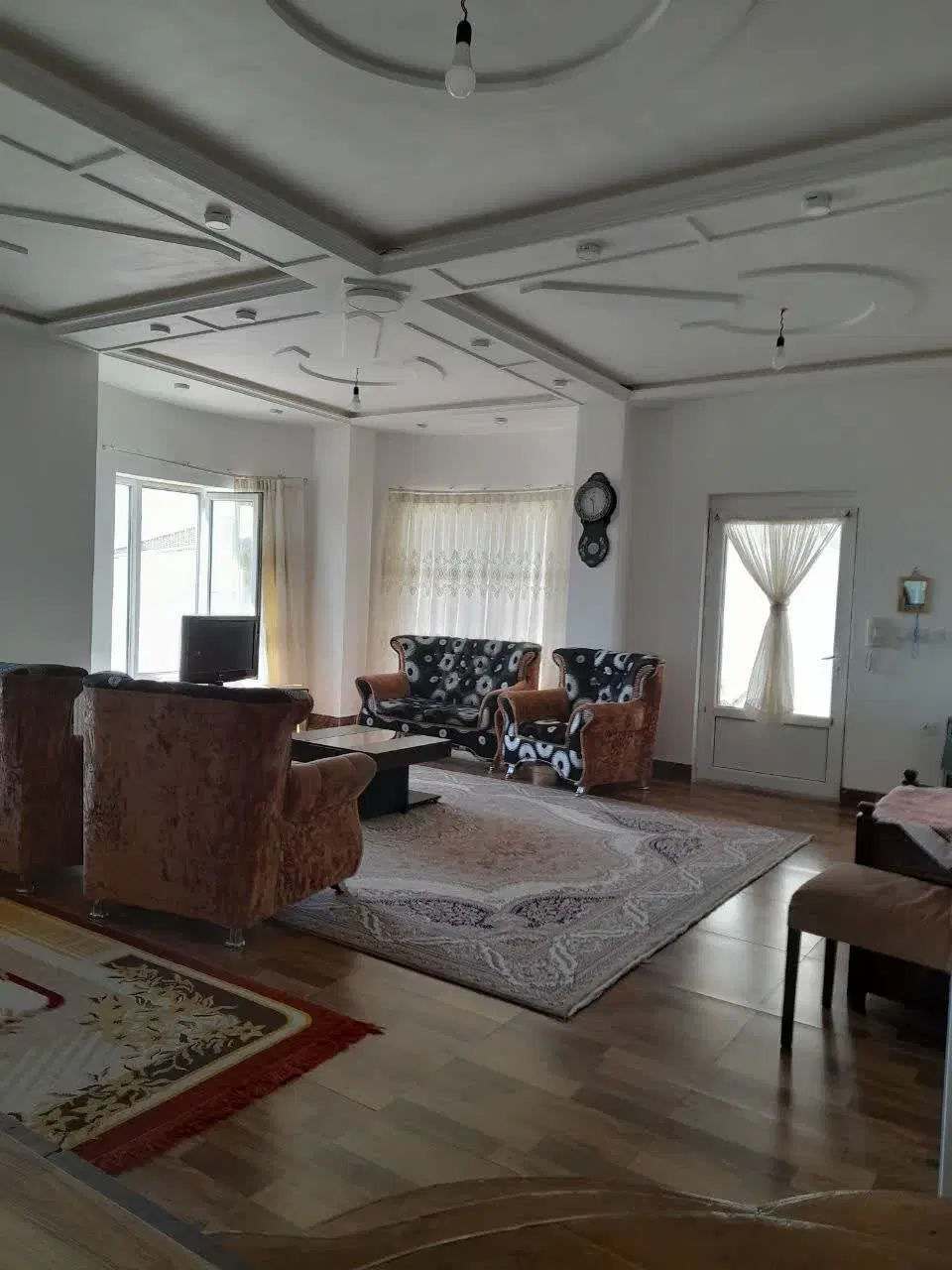 اجاره ویلا حیاط دار دوخوابهه