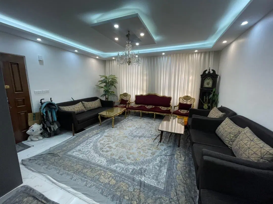 میدان ولیعصر ۱۰۰ متر