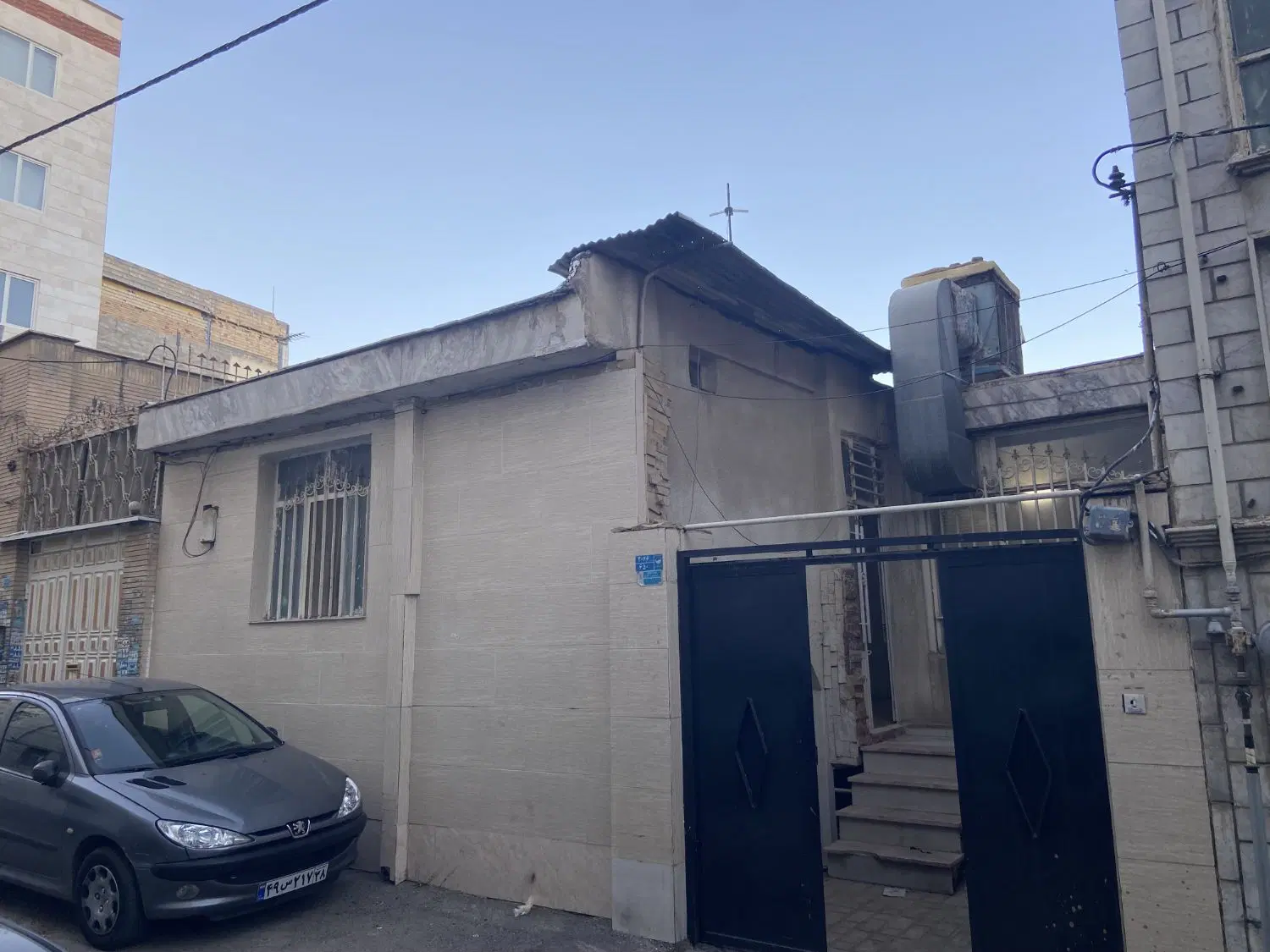 ویلایی لوکس مناسب ساخت پشت لتوس