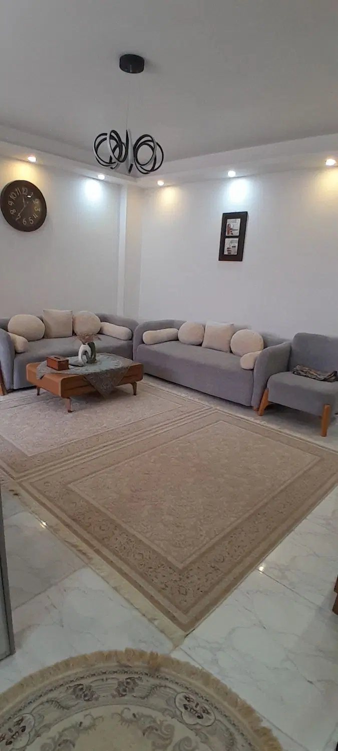خانه ای شیک پراز کابینت وکمد دیواری