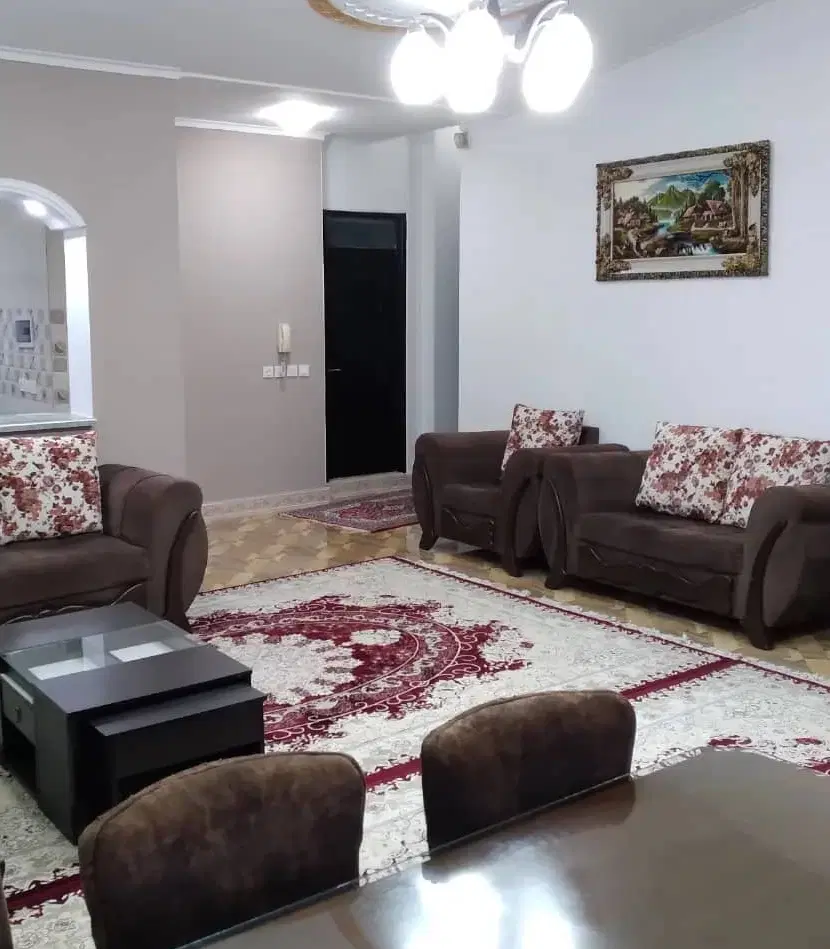 همخونه خانم