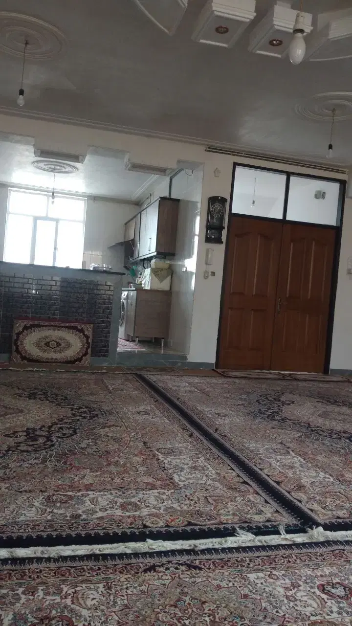 دو طبقه جنوبی ۲۰۰ متری پردیس