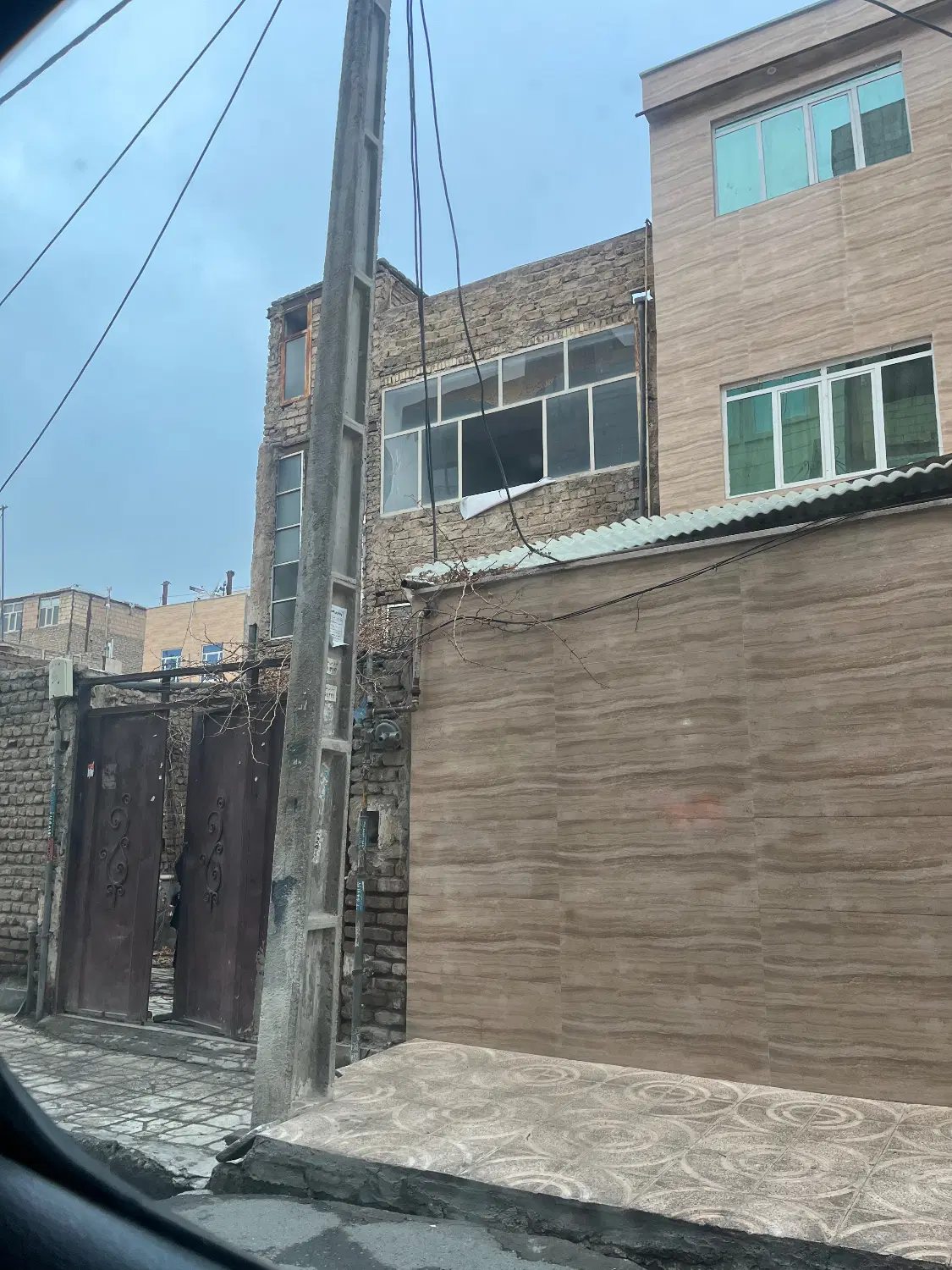 خانه سه طبقه