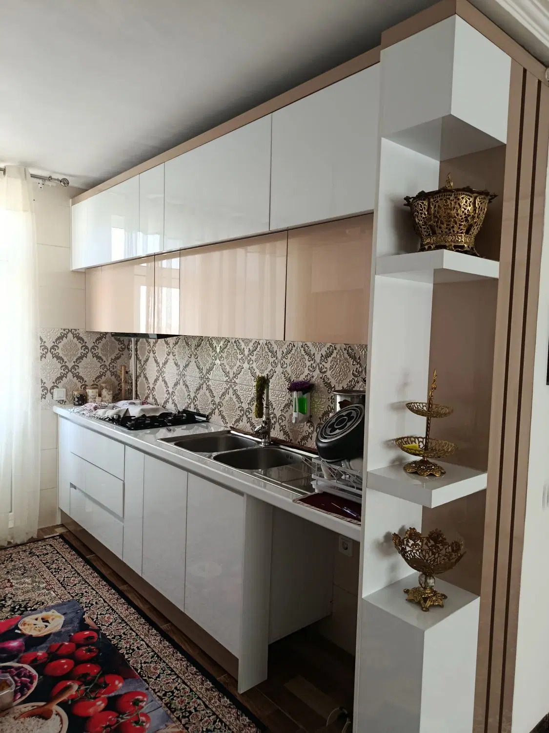 ساختمان ویلایی ۳ طبقه