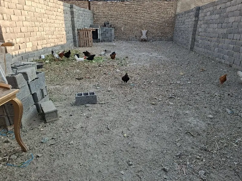 چهار دیواری مسکونی ۱۴۴ متر مربع
