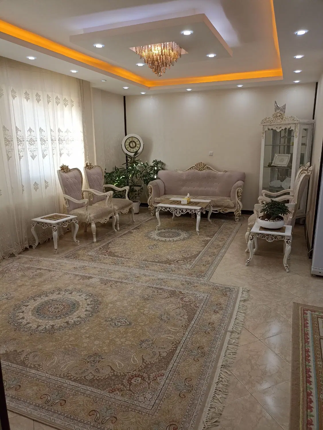 رهن آپارتمان شیک وبروزدر مجلسی
