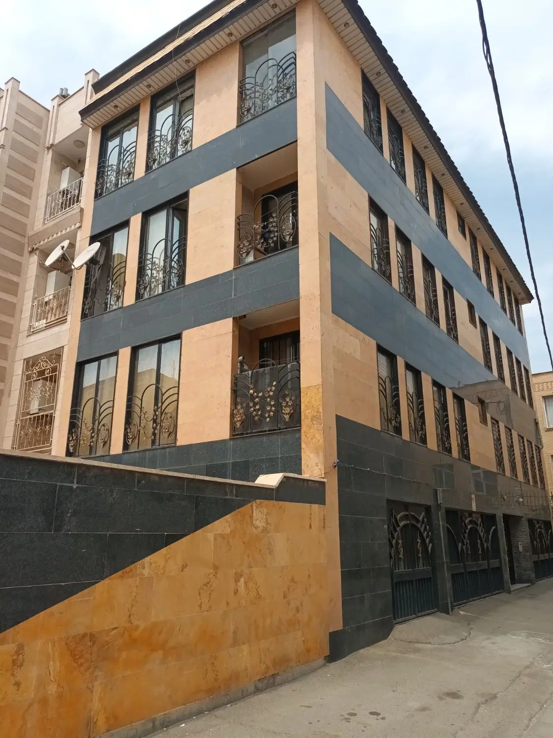 اجاره آپارتمان در اندیشه (دفتر املاک تخت جمشید)