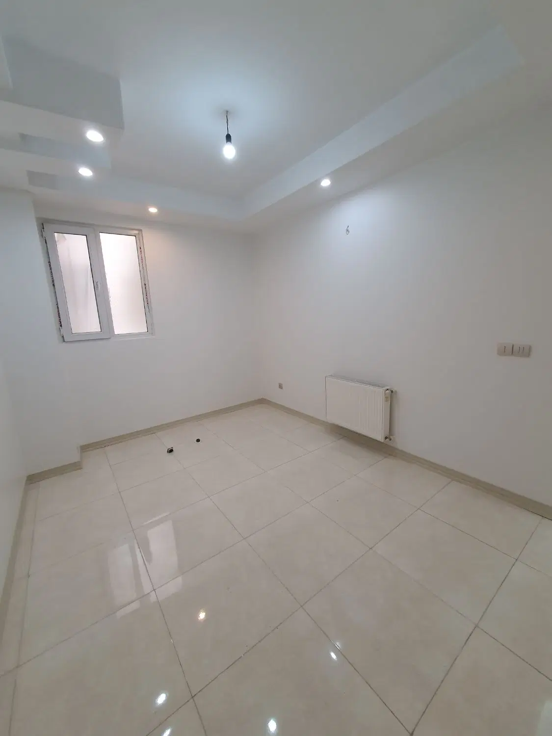 اپارتمان ۱۳۷متری شاخه اصلی