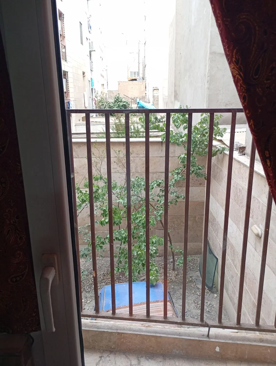 آپارتمان ۸۱ متری