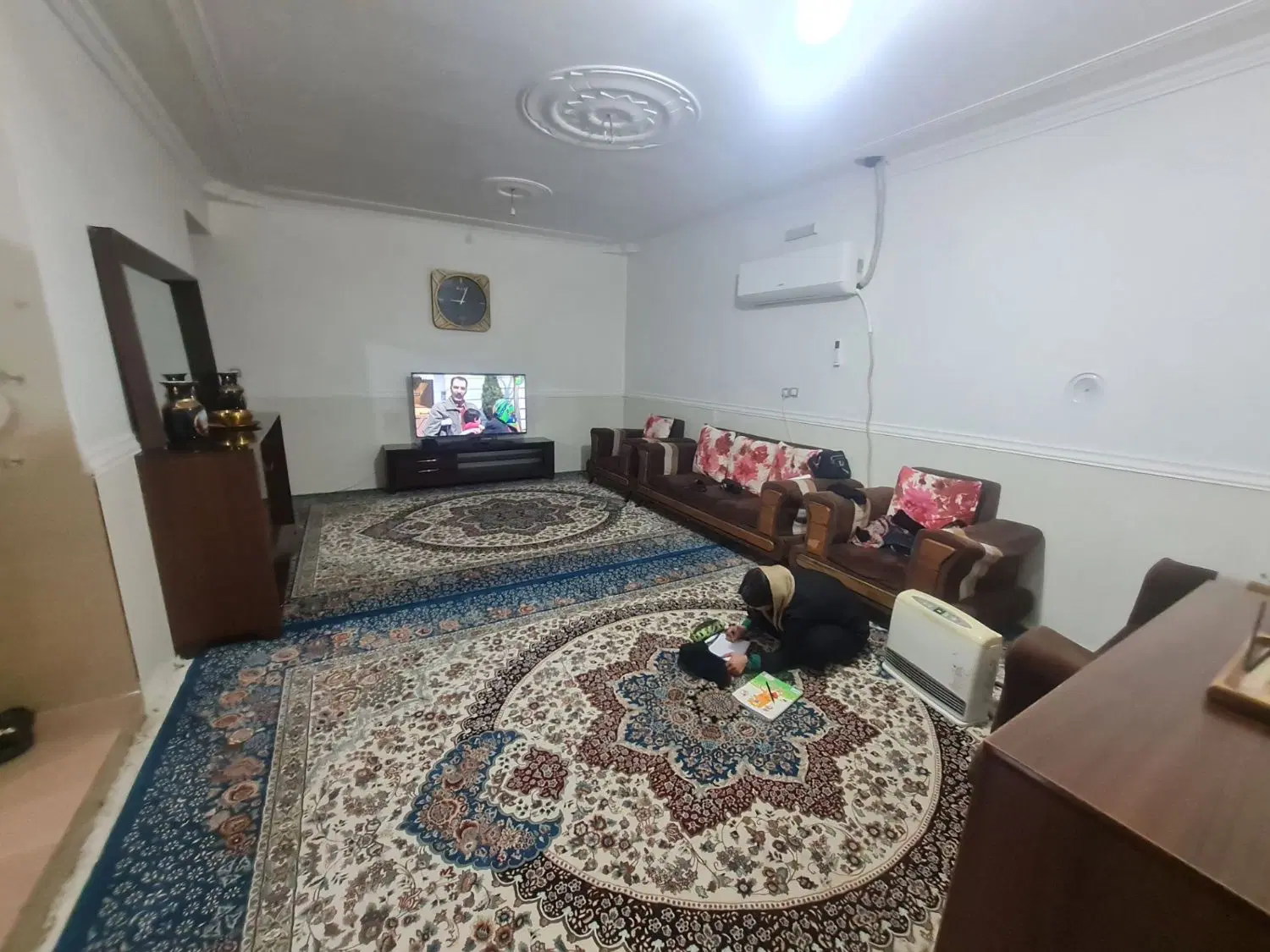 واحد طبقه اول مستقل