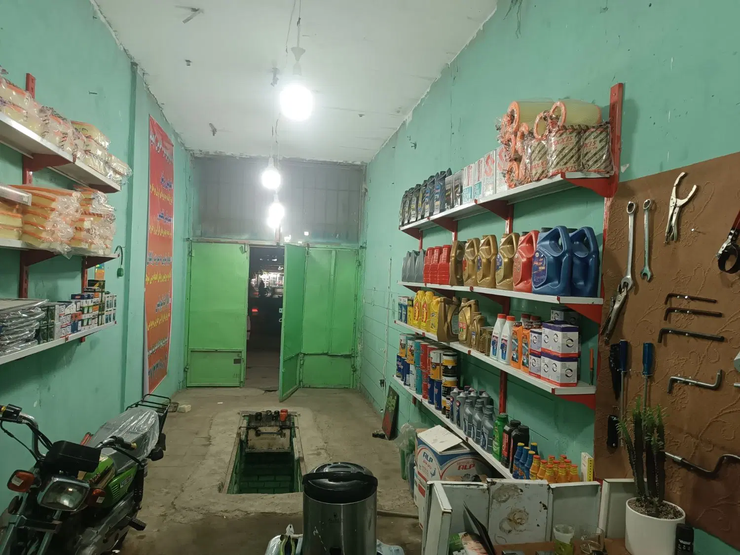 مغازه اجاره بین طبرسی شمالی ۴۶و۴۸