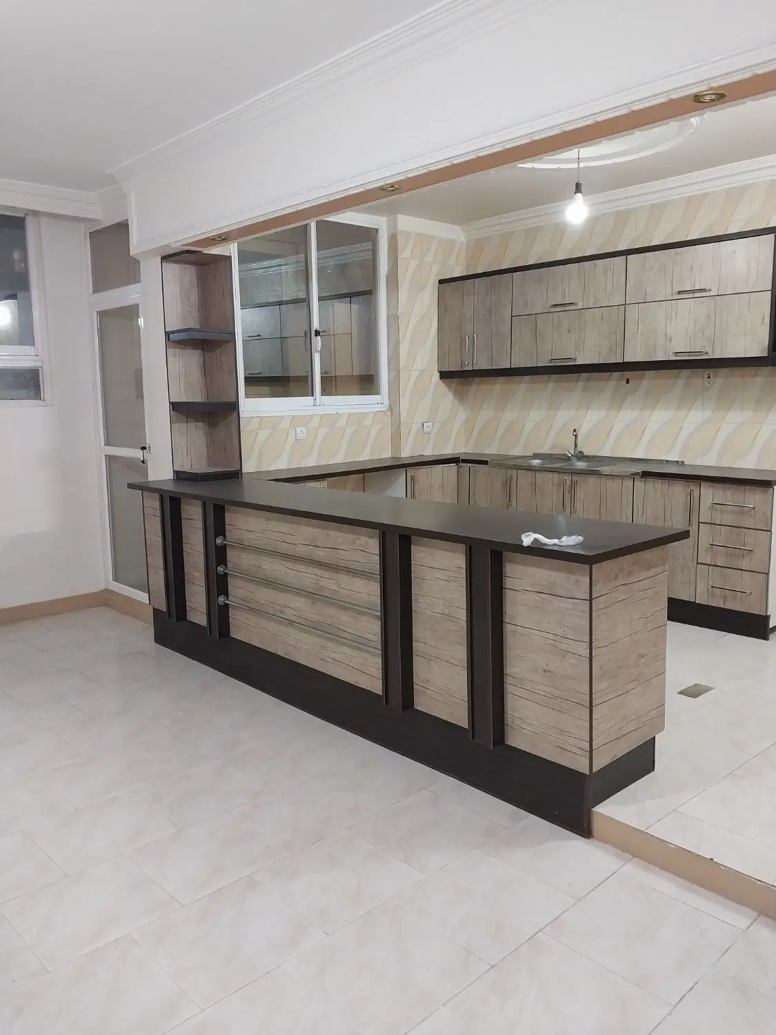 فروش اپارتمان ۸۲ متری دو خوابه