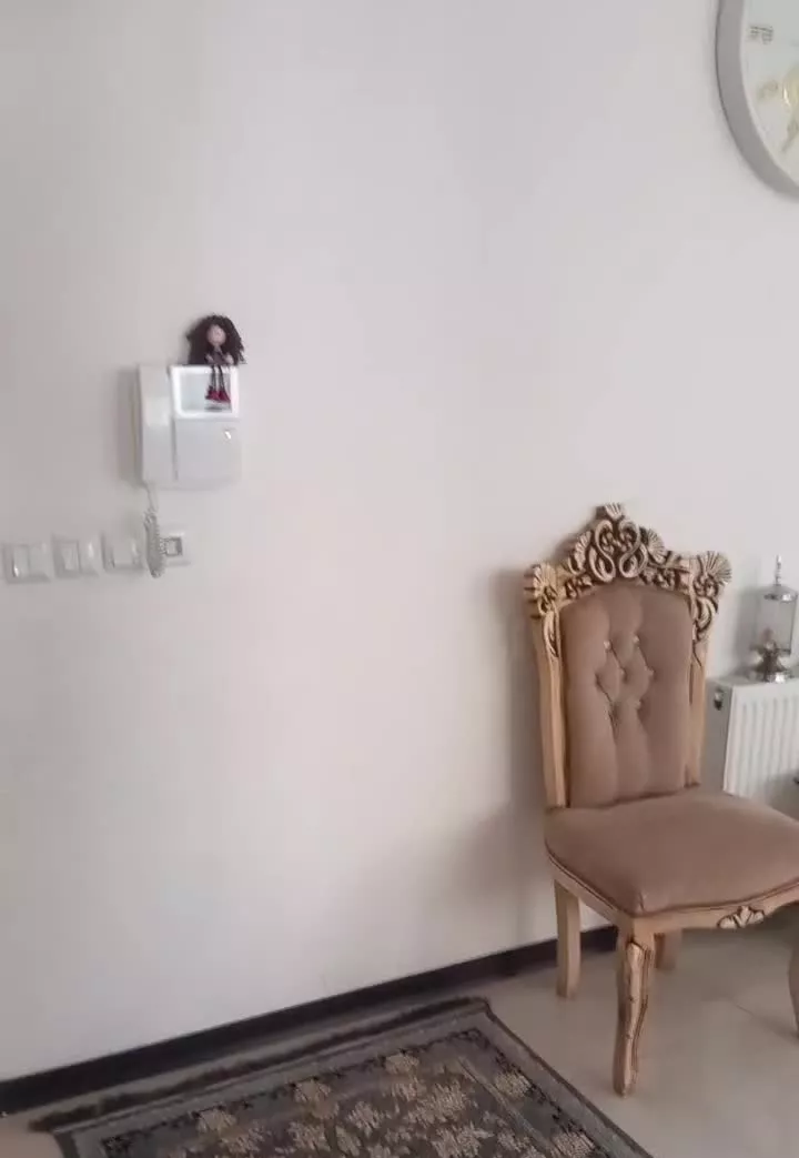 خونه ی دوطبقه اول مهرگان