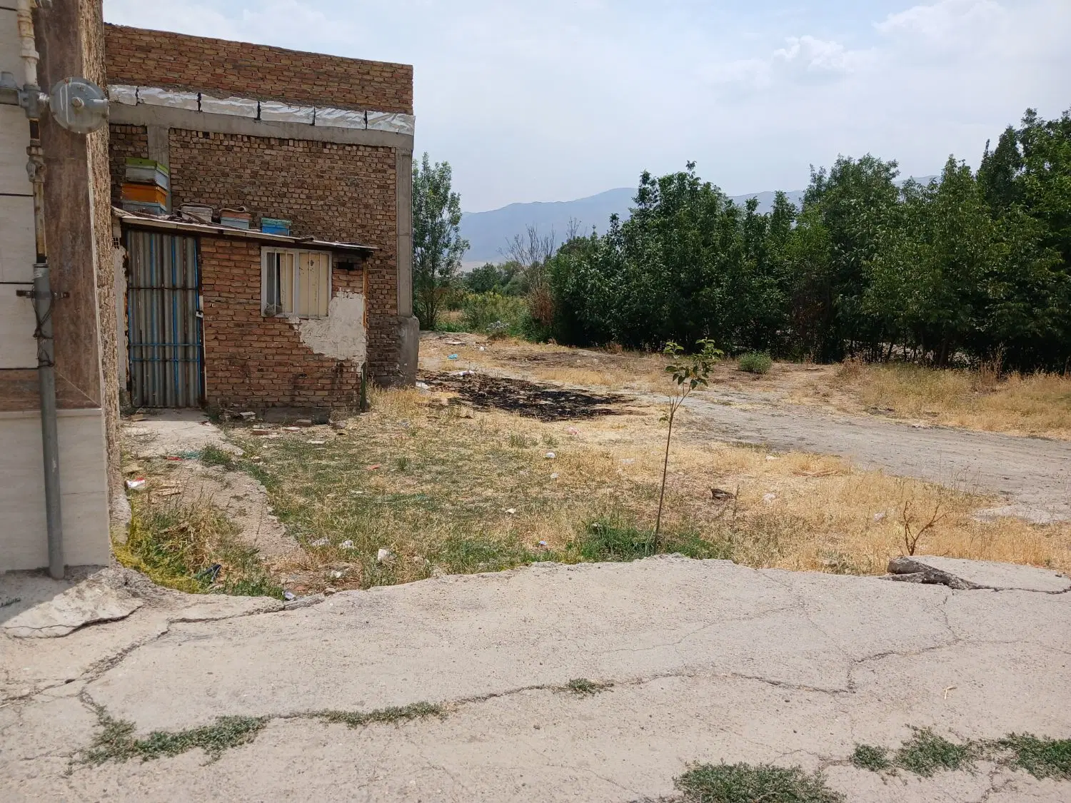 زمین مسکونی